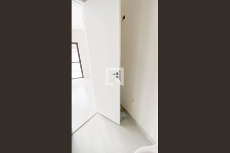 Lavabo de casa de condomínio à venda com 2 quartos, 100m² em Vila Humaita, Santo André