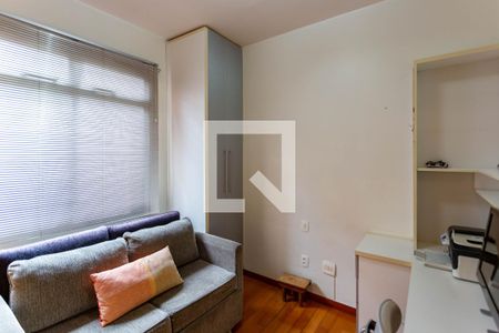 Quarto 2 de apartamento para alugar com 3 quartos, 125m² em Belvedere, Belo Horizonte