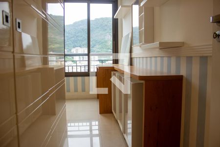 Quarto 1 de apartamento para alugar com 4 quartos, 365m² em Laranjeiras, Rio de Janeiro