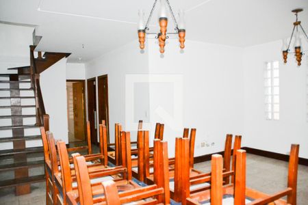 Sala de casa à venda com 6 quartos, 229m² em Santa Maria, São Caetano do Sul