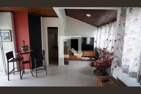 Sala 2 de casa de condomínio à venda com 5 quartos, 205m² em Camboinhas, Niterói