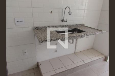 Cozinha de apartamento para alugar com 2 quartos, 55m² em Jardim Boa Vista (zona Oeste), São Paulo