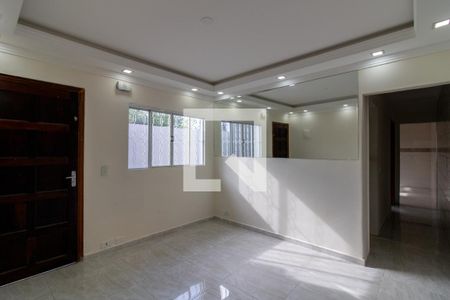 Sala de casa para alugar com 3 quartos, 125m² em Jardim Santa Mena, Guarulhos