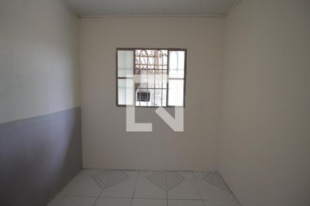 Quarto de casa à venda com 2 quartos, 200m² em Mathias Velho, Canoas