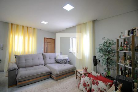 Sala de casa para alugar com 3 quartos, 60m² em Esplanada, Belo Horizonte