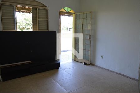 Sala de casa à venda com 2 quartos, 120m² em Ressaca, Contagem