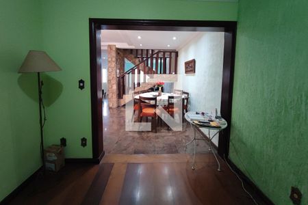 Sala de TV de casa à venda com 3 quartos, 304m² em Jardim Campos Eliseos, Campinas