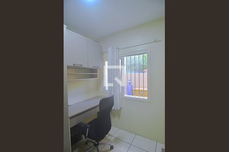 Quarto 1 de casa de condomínio à venda com 2 quartos, 50m² em Niterói, Canoas