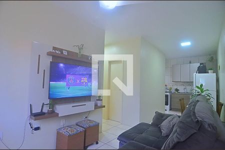 Sala de casa de condomínio à venda com 2 quartos, 50m² em Niterói, Canoas