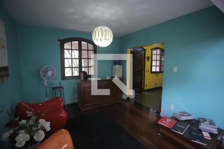 Sala de casa para alugar com 3 quartos, 212m² em Alto Caiçaras, Belo Horizonte