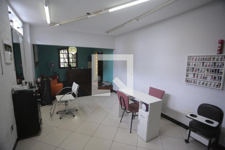 Sala de casa para alugar com 3 quartos, 212m² em Alto Caiçaras, Belo Horizonte