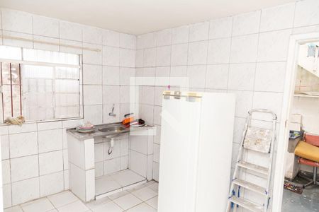 Cozinha de casa para alugar com 1 quarto, 26m² em Jardim Rosa de Franca, Guarulhos