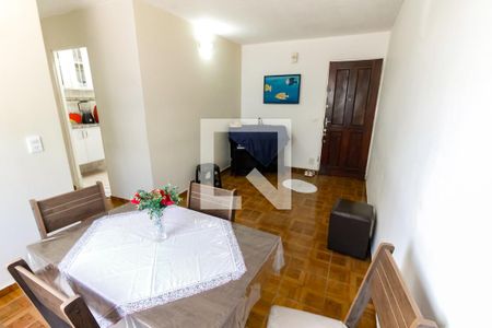 Sala de apartamento à venda com 2 quartos, 54m² em Parque Pinheiros, Taboão da Serra