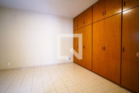 Suíte de casa para alugar com 3 quartos, 150m² em Jardim Santa Rosália, Sorocaba