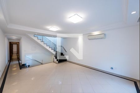 Sala de casa para alugar com 4 quartos, 192m² em Embaré, Santos