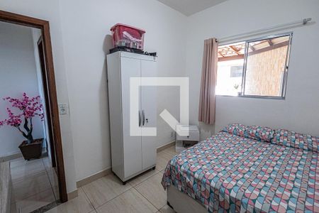 Quarto 1 de casa à venda com 2 quartos, 104m² em Planalto, Belo Horizonte