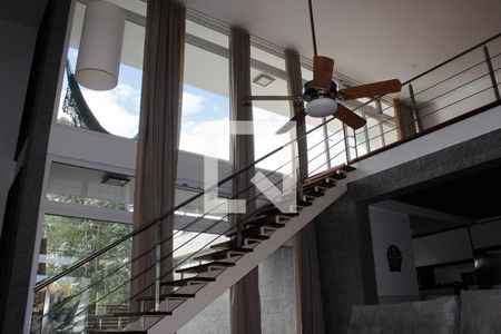 Sala de casa de condomínio à venda com 3 quartos, 260m² em Hípica, Porto Alegre