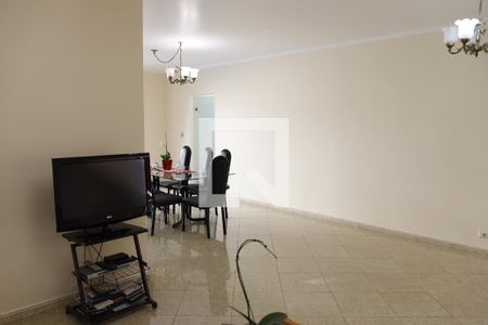 sala de casa para alugar com 6 quartos, 270m² em City Bussocaba, Osasco