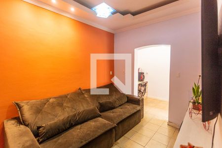 Sala 2 de casa para alugar com 3 quartos, 240m² em Floresta, Belo Horizonte