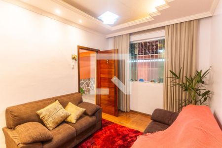 Sala 1 de casa para alugar com 3 quartos, 240m² em Floresta, Belo Horizonte