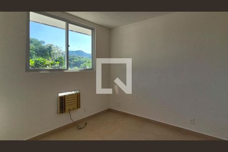 Quarto de apartamento à venda com 2 quartos, 60m² em Vargem Grande, Rio de Janeiro