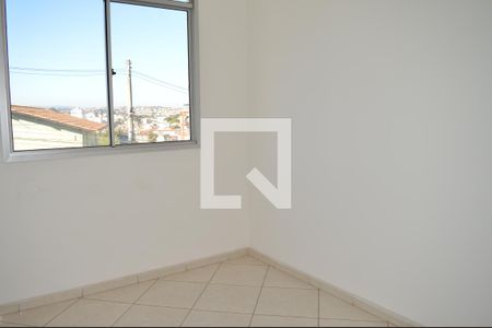 Quarto de apartamento à venda com 2 quartos, 52m² em Arvoredo Ii, Contagem