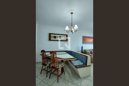 Sala de apartamento para alugar com 3 quartos, 125m² em Caiçara, Praia Grande