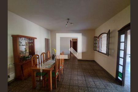 Sala  de casa à venda com 4 quartos, 438m² em Três Barras, Contagem