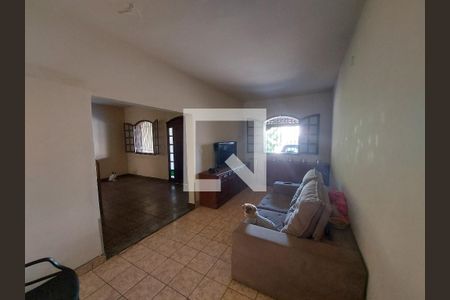 Sala de TV de casa à venda com 4 quartos, 438m² em Três Barras, Contagem