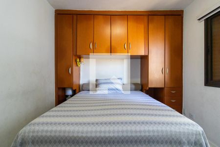 Quarto 1 de apartamento à venda com 3 quartos, 83m² em Jardim Henriqueta, Taboão da Serra