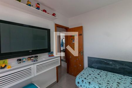 Quarto 1 de apartamento à venda com 2 quartos, 120m² em Heliópolis, Belo Horizonte