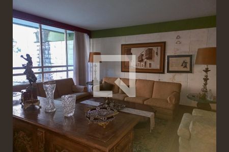 Sala de casa à venda com 3 quartos, 520m² em Sion, Belo Horizonte