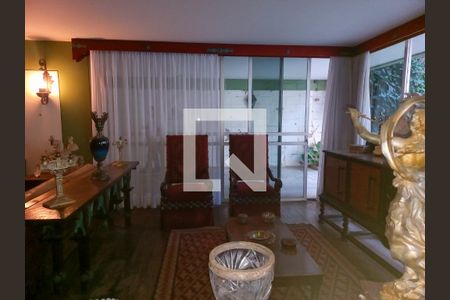 Sala de casa à venda com 3 quartos, 520m² em Sion, Belo Horizonte