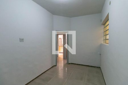 Quarto de casa para alugar com 3 quartos, 200m² em Carlos Prates, Belo Horizonte