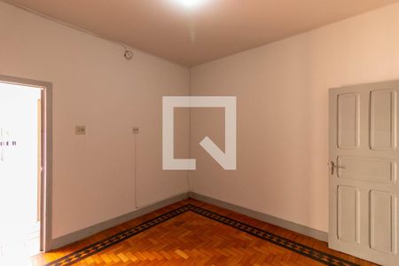 Sala de casa para alugar com 3 quartos, 200m² em Carlos Prates, Belo Horizonte