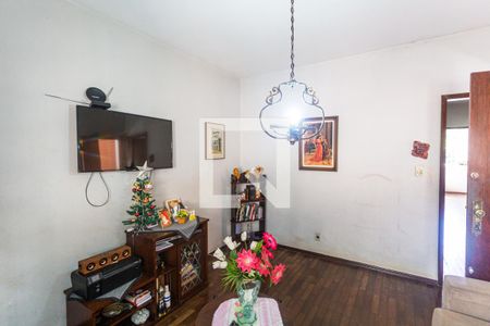 Sala de casa à venda com 3 quartos, 122m² em São Pedro, Belo Horizonte