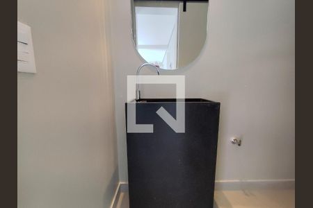 Lavabo de apartamento para alugar com 2 quartos, 105m² em Funcionários, Belo Horizonte