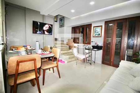 Sala de apartamento para alugar com 2 quartos, 60m² em Dois de Julho, Salvador