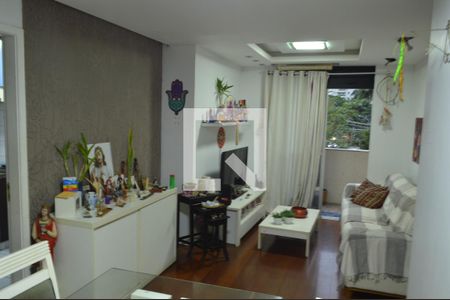 Sala de apartamento para alugar com 3 quartos, 81m² em Pechincha, Rio de Janeiro