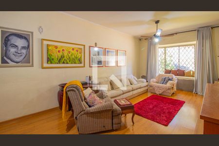 Sala de TV de casa de condomínio à venda com 4 quartos, 593m² em Jardim Novo Mundo, Jundiaí