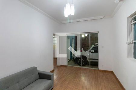 Sala de casa à venda com 3 quartos, 300m² em Sagrada Família, Belo Horizonte