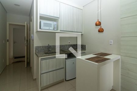 Cozinha de apartamento para alugar com 1 quarto, 32m² em Granja Viana, Cotia