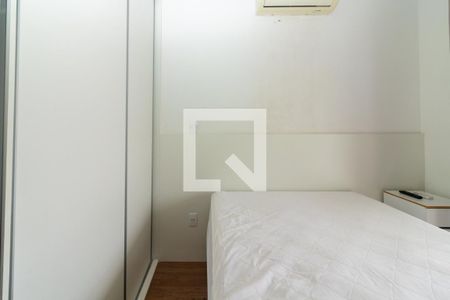 Sala/Quarto de apartamento para alugar com 1 quarto, 32m² em Granja Viana, Cotia