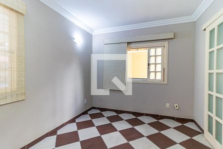 Sala de casa de condomínio à venda com 4 quartos, 155m² em Camboinhas, Niterói