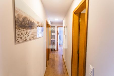 Corredor de apartamento à venda com 4 quartos, 155m² em Santo Antônio, Belo Horizonte