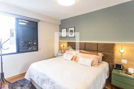 Suíte de apartamento à venda com 4 quartos, 155m² em Santo Antônio, Belo Horizonte