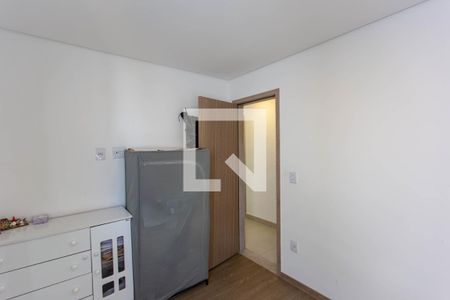 Quarto 2 de apartamento para alugar com 3 quartos, 84m² em Itapoã, Belo Horizonte