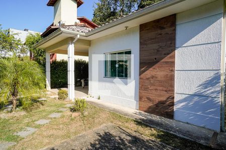 Fachada de casa de condomínio à venda com 3 quartos, 135m² em Várzea das Moças, Niterói