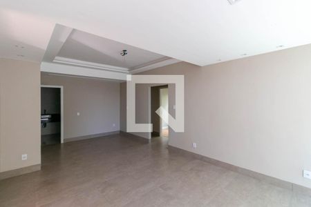 Sala de casa à venda com 3 quartos, 220m² em Santa Lúcia, Belo Horizonte