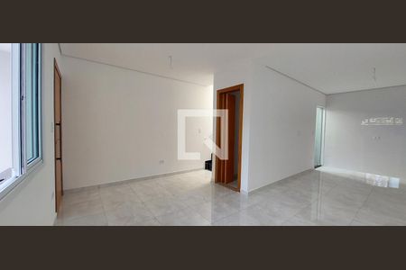 Sala de casa para alugar com 2 quartos, 70m² em Vila Camilopolis, Santo André